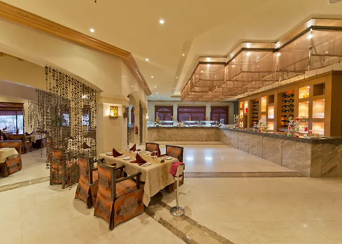 Üdülőközpont Amphoras 5*
