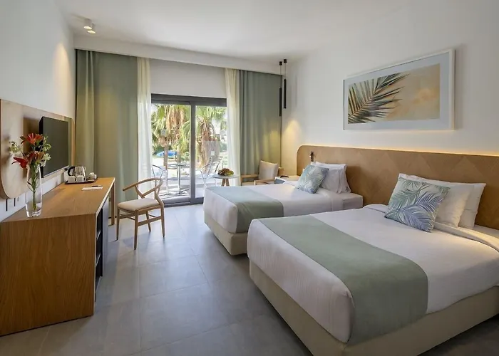 Resort Amphoras