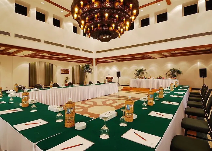 Resort Amphoras 5*