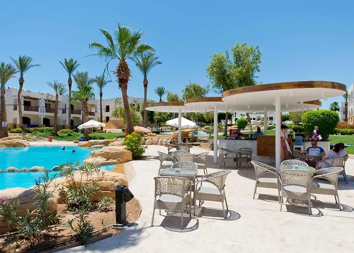 Resort Amphoras